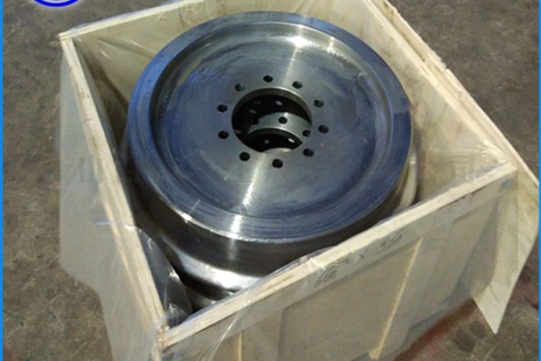 CL60车轮锻件