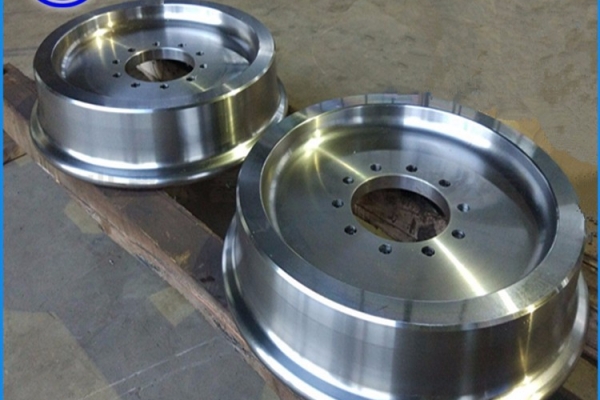 锻造炼钢机车轮