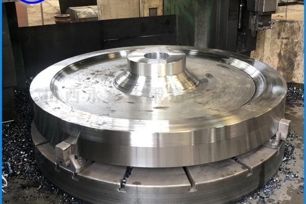 锻造20CrMnMo车轮体锻件