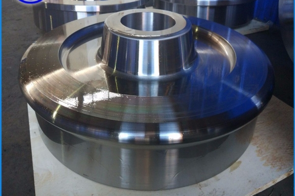 推钢机车轮锻件