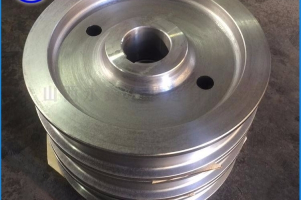 链斗卸船机车轮