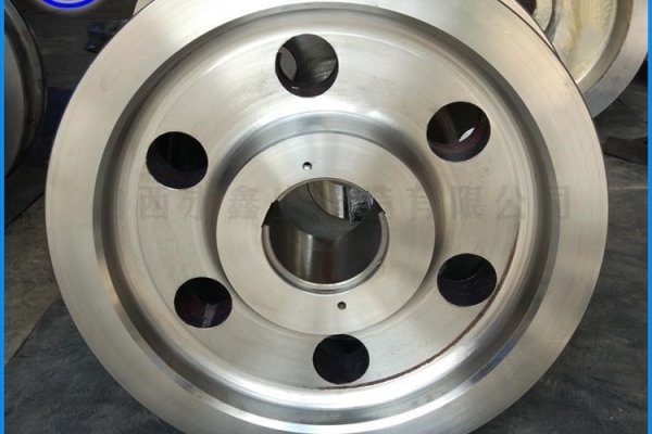 山西锻件厂加工混铁车车轮